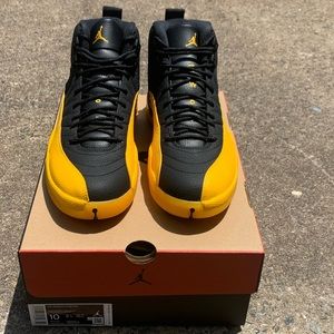 Jordan 12’s Sz. 10